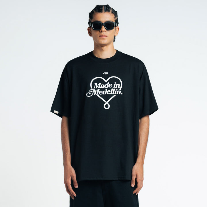 Playera Oversized Medellín - Negra